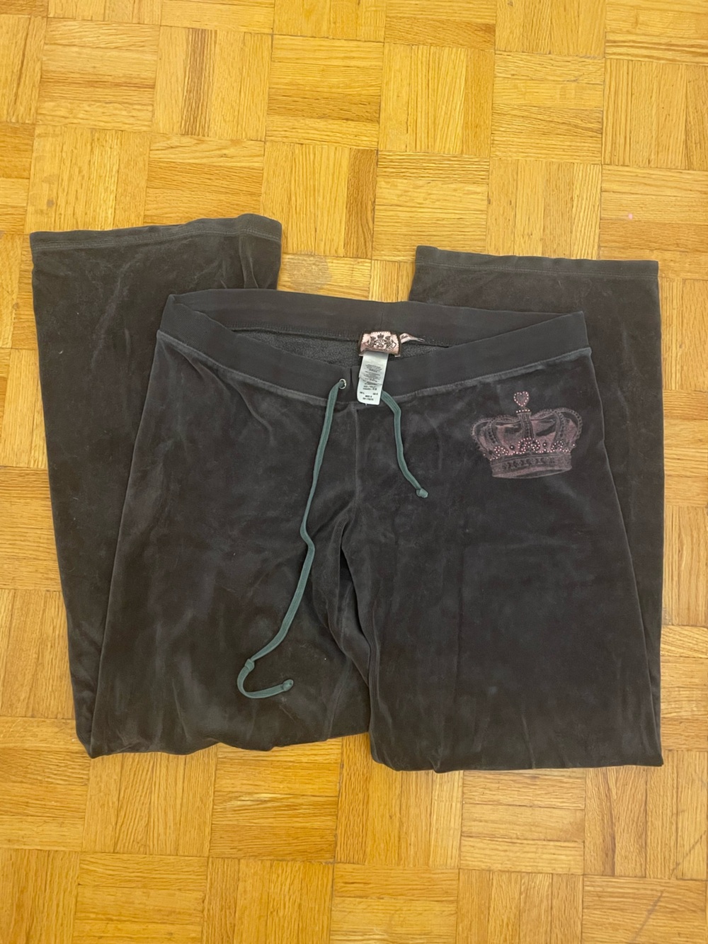 Juicy Couture VINTAGE Joggers with pink Crown details